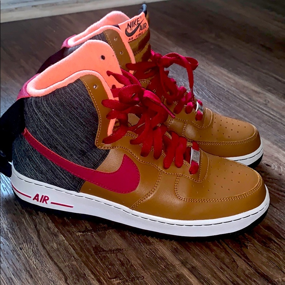 Nike Air Force 1